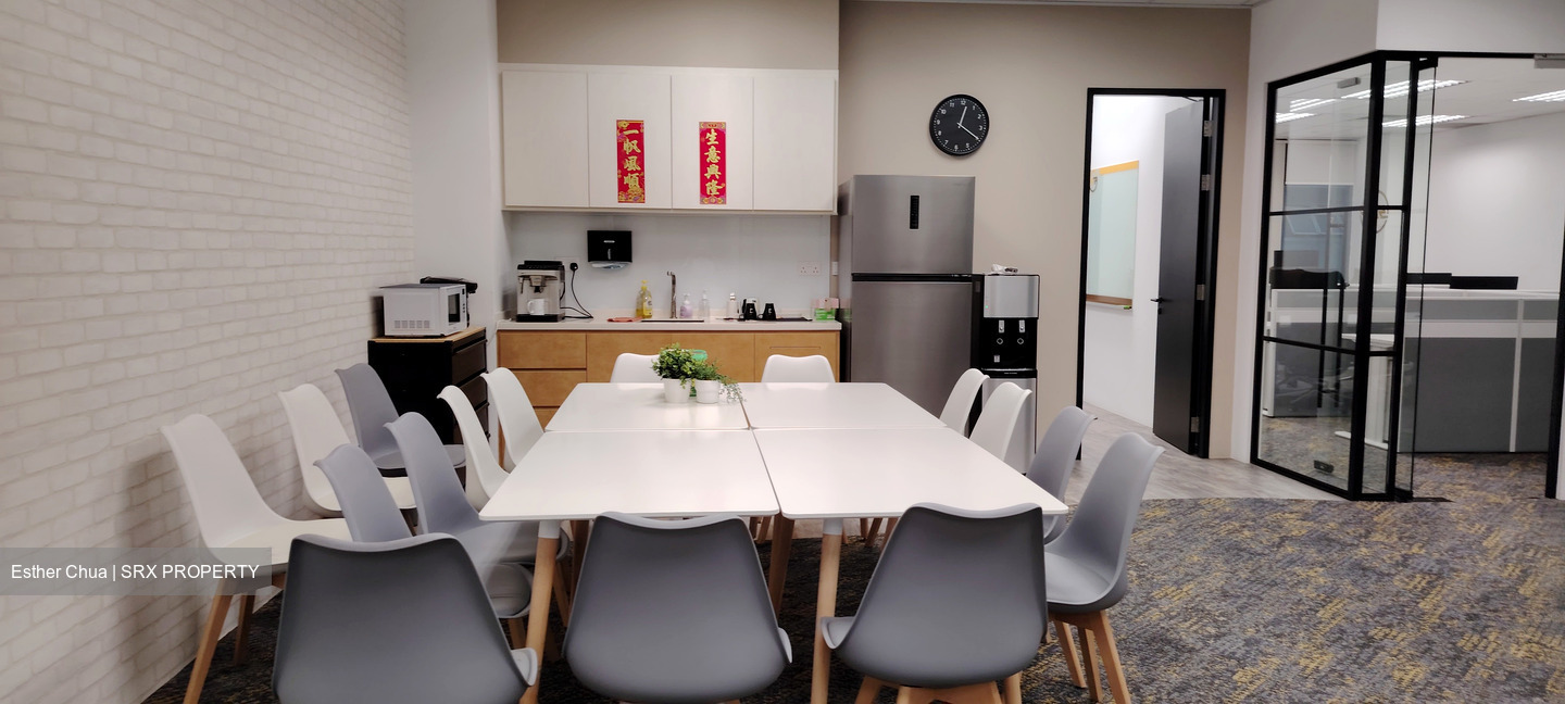 Bendemeer Road (D12), Factory #488860021